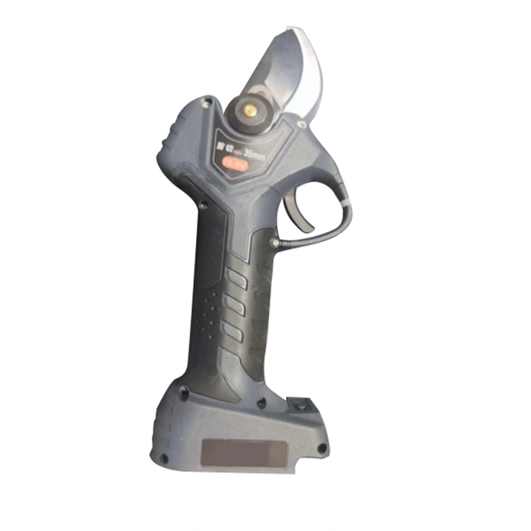 Akkukäyttöiset oksasakset